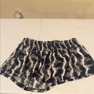 Black and White Tie-Dye Women's Shorts